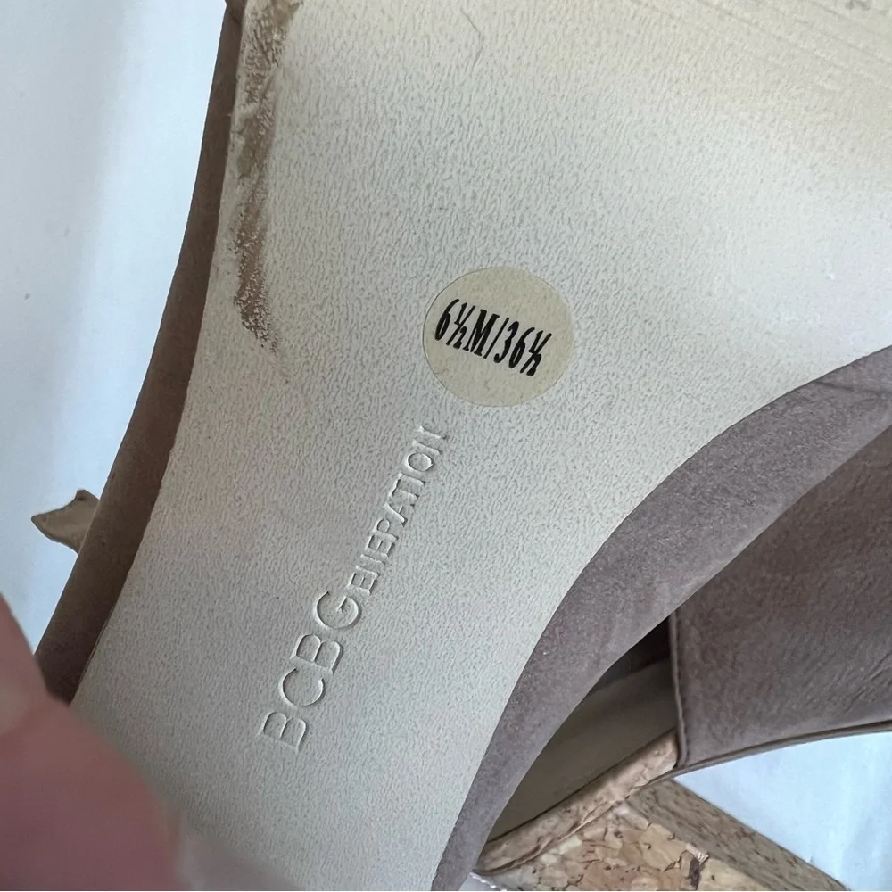 BCBGeneration Loriah Heels Size 6.5 - Picture 9 of 9